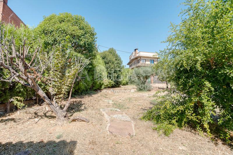 Foto 5c3721c1-9241-47df-9bae-e3aa70fb3439. Casa con riscaldamento parcheggio in Canovelles