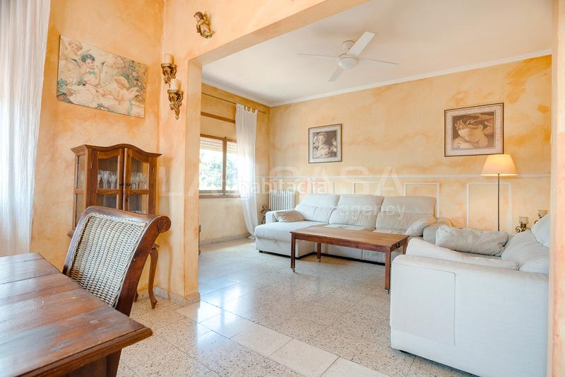 Foto 6da20b97-841a-4101-92da-e25f4b759b8e. Casa con riscaldamento parcheggio in Canovelles