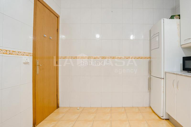 Foto ca64ae6a-499f-40ba-a174-474a281eccee. Casa con riscaldamento parcheggio in Canovelles