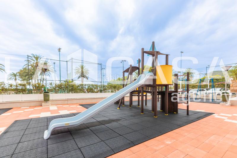 Foto f0b1b047-92d6-451f-a145-b5a5d0b62979. Appartamento con parcheggio in Racó Cullera