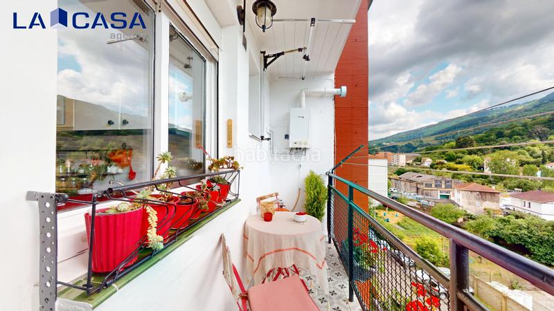 Foto 38968306-eeb0-4fa0-b54d-100c483be190. Piso  en venta en calle luis de castresana en Valle de Trápaga - Trapagaran