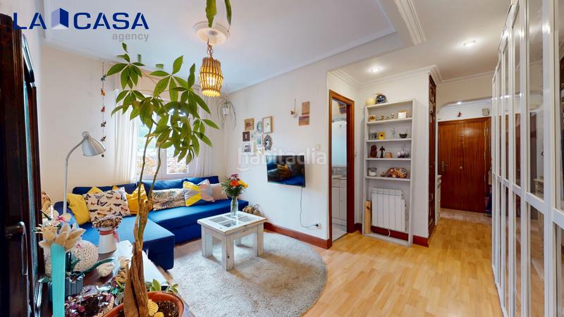 Foto 38b55601-d3fc-41de-ad3d-8793ce519c4c. Piso  en venta en calle luis de castresana en Valle de Trápaga - Trapagaran