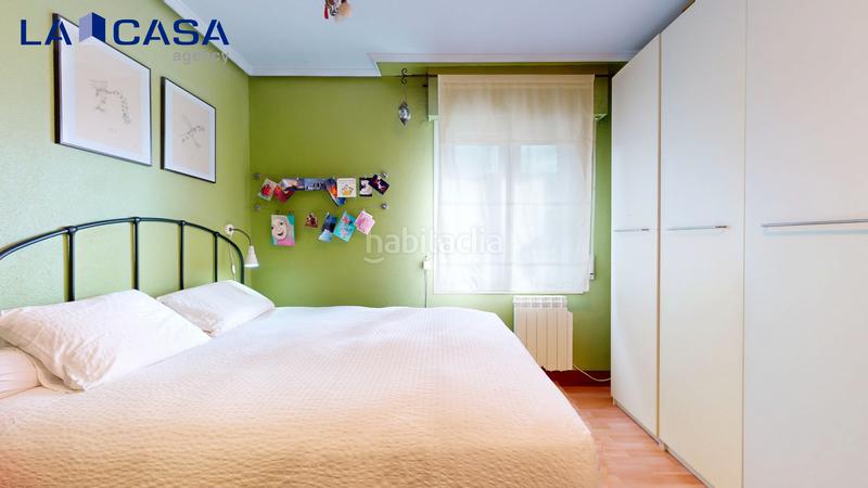 Foto 47eddebf-6bfe-4e20-8094-a71c722343dc. Piso  en venta en calle luis de castresana en Valle de Trápaga - Trapagaran