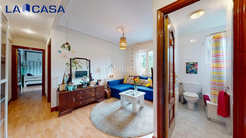 Foto 9c3f261a-6ee1-4b1c-ba00-ec3157982d92. Piso  en venta en calle luis de castresana en Valle de Trápaga - Trapagaran