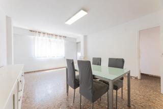 Etagenwohnung  Carrer de xalans