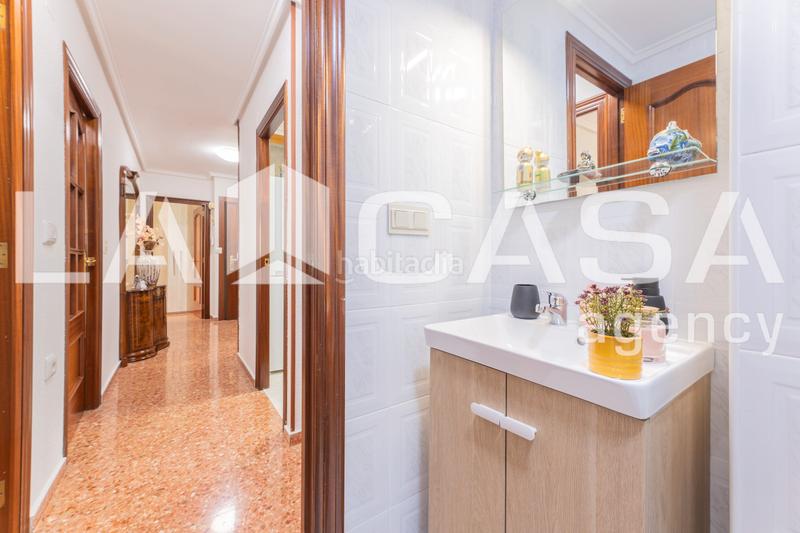 Foto 428f88ab-7e38-4655-ae79-956cd8b225b1. Piso  en venta en calle meliana en Els Orriols Valencia