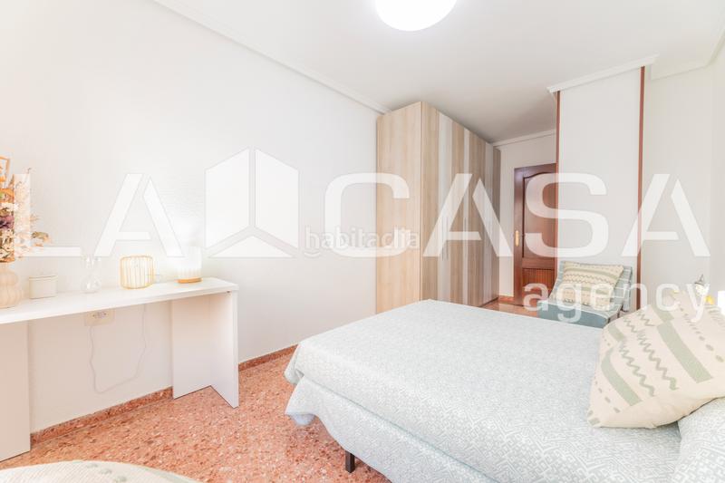 Foto 480be48b-6ab7-425c-9193-7da74c5af5e7. Piso  en venta en calle meliana en Els Orriols Valencia