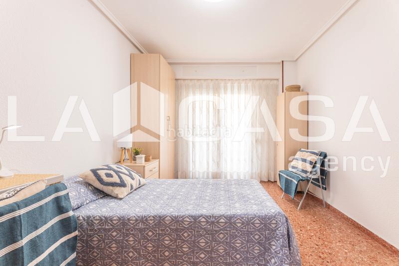 Foto d86f3a1d-f146-4ca4-9947-fe018709e85c. Piso  en venta en calle meliana en Els Orriols Valencia