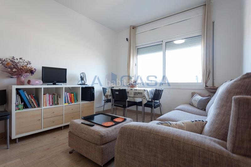 Foto 9bf5a920-77ac-490a-b187-5029698cba97. Piso  ideal en zona centrica en Centre-Estació Gavà