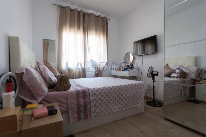 Foto a32798f3-7e50-4456-a21e-9499229ce4d2. Piso  ideal en zona centrica en Centre-Estació Gavà