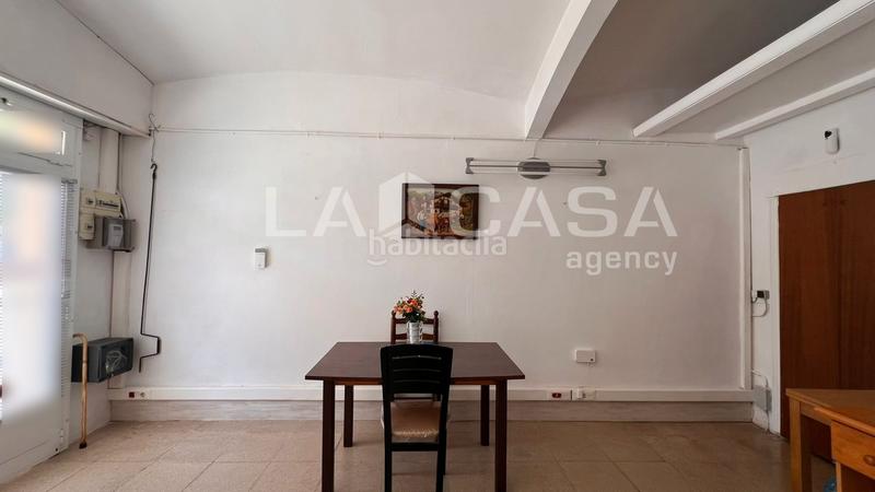 Foto f94edc35-dad9-44ec-a279-ee5e5a74303f. Locale commerciale in Porta Barcelona