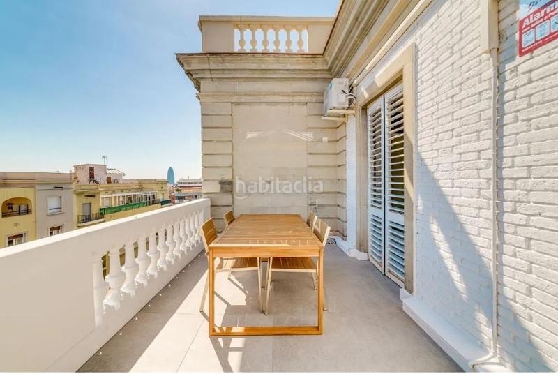 Foto fcd52a3c-6795-4a33-9218-fead3aea8013. Ático atico reformado con terraza en Sagrada Família Barcelona