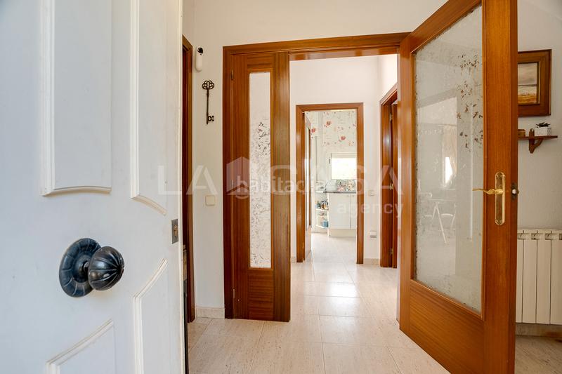 Foto 4318a235-e156-4869-bfa4-7863e0189717. Chalet excelente casa en can regassol en Bigues i Riells