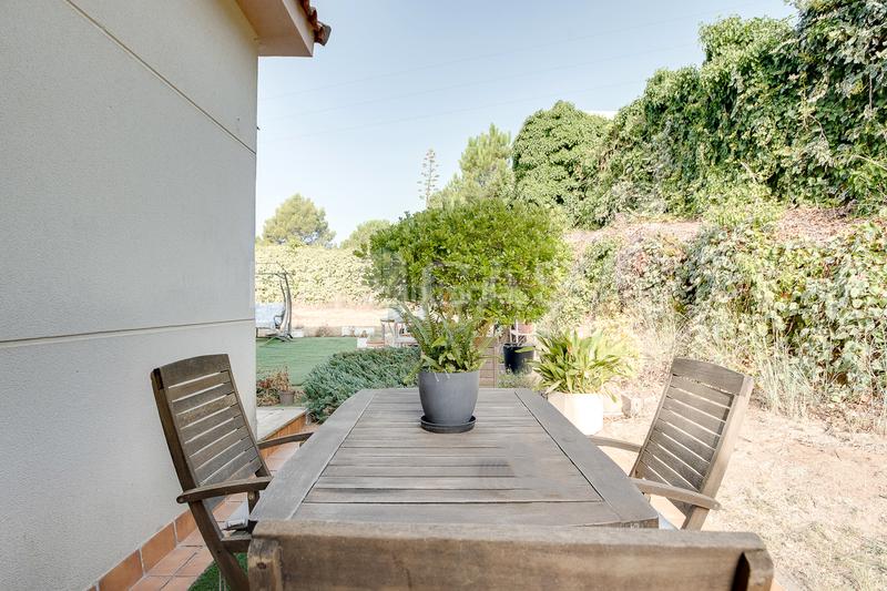 Foto 67801f2c-c340-4a9d-9ad6-ee45ce0fe933. Chalet excelente casa en can regassol en Bigues i Riells