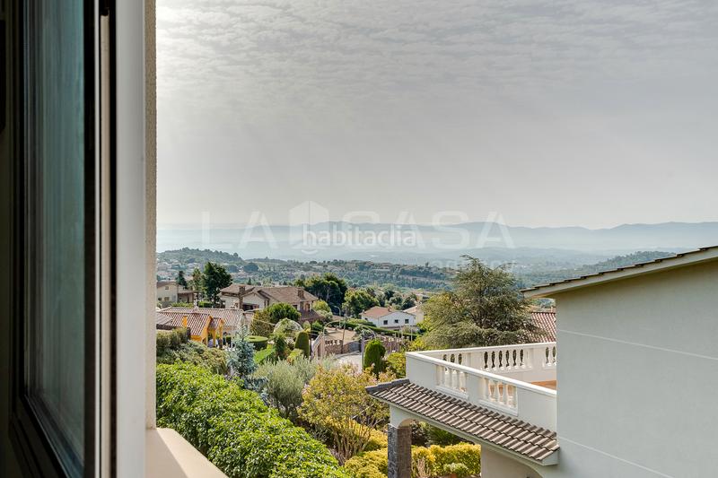 Foto 8ca6ce3e-a1c9-40d9-bd8b-d52e39181223. Chalet excelente casa en can regassol en Bigues i Riells