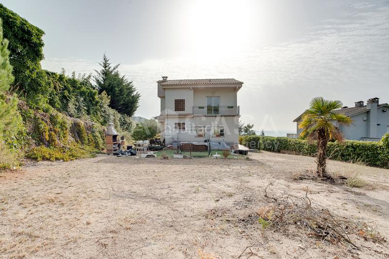 Foto c742f208-c1e5-4fc6-893a-bb72d7a83dac. Chalet excelente casa en can regassol en Bigues i Riells