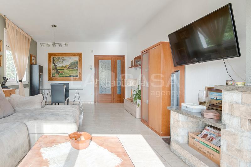 Foto d94847d1-be5a-4387-922c-d04257a33b8c. Chalet excelente casa en can regassol en Bigues i Riells