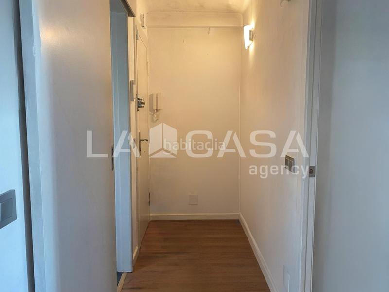 Foto 3e4f5604-64e5-4637-861e-b713db44285a. Attico con riscaldamento in Santa Rosa Santa Coloma de Gramenet