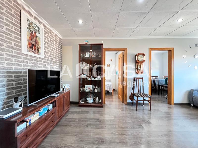 Foto e1398350-ae61-4ffa-ba5e-568db82174e8. Piso  en venta en Llefià en Llefià Badalona