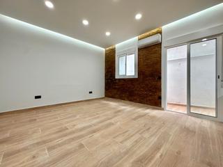 Piso  Travessera de gràcia. Excelente piso de 97m2 recien reformado en baix guinardó