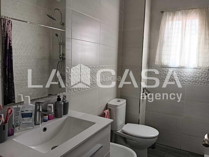 Foto bc5ef7e1-ba5f-4ae8-b64e-55d8f339ef3e. Piso excelente piso ideal para familias o parejas en Algeciras