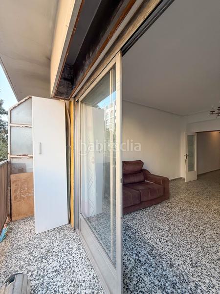 Foto aa5bf13f-3e21-427a-9fbb-d03796064d01. Piso en Mestalla Valencia
