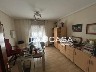 Piso  Calle pablo mayayo. Excelente piso en venta en el centro de algeciras