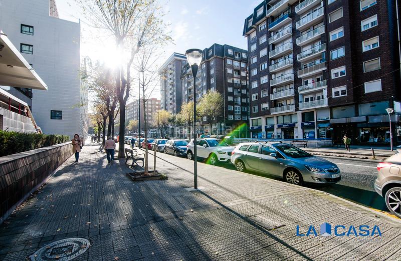 Foto 2b9a124a-b062-4814-be3a-074c7cd48bbd. Locale commerciale in Ibarrekolanda Bilbao