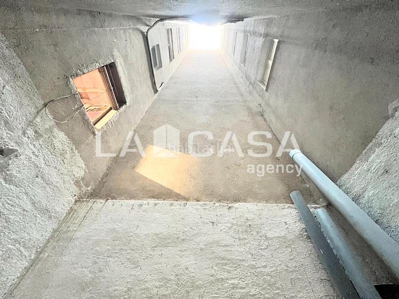 Foto d7b66af6-56d7-4b3b-95cf-7cfed96074ff. Local comercial a La Salut Badalona