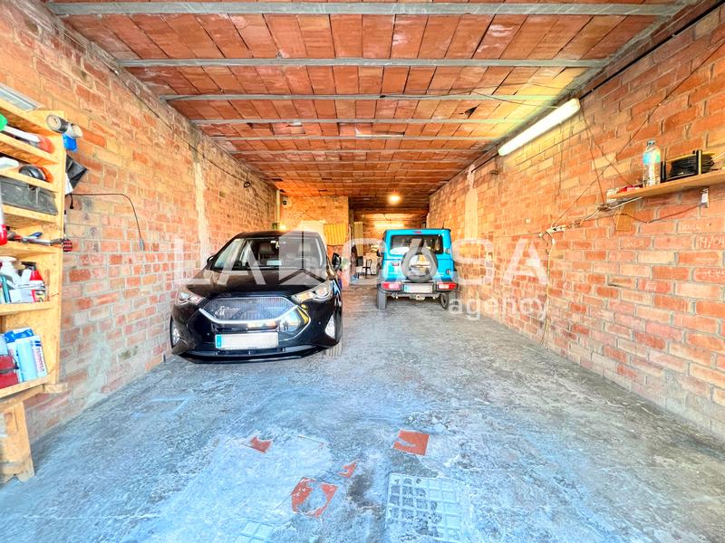 Foto e690e5e4-56db-4831-9f02-34d7e3dffa5f. Local comercial a La Salut Badalona