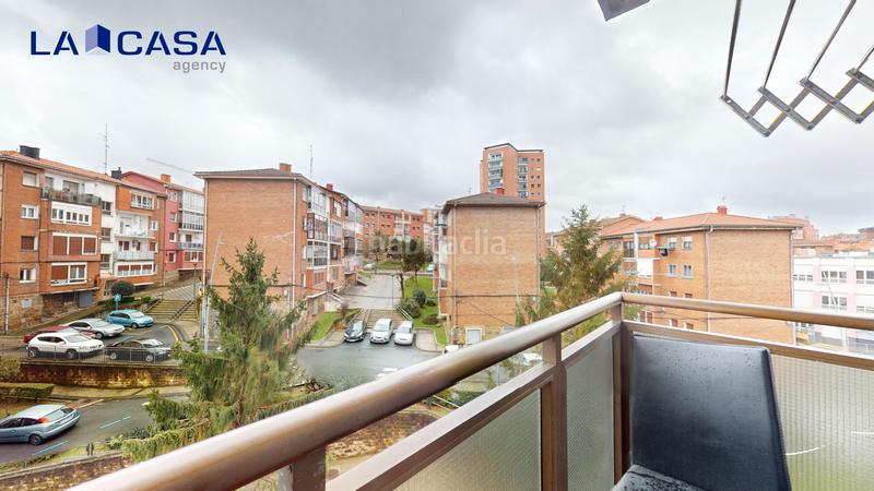 Foto c7aafc16-e805-4eed-87fa-b5b8e915b7e3. Appartamento con riscaldamento in Cruces Barakaldo