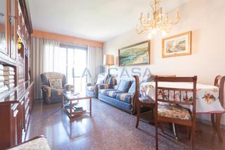 Etagenwohnung  Avenida torrent gornal del