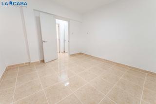 Pis  Calle de la alegría. Piso en venta en calle de la alegría