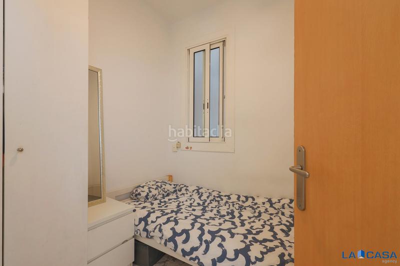 Foto 825c7036-534f-46fb-9c7e-9e86e8df519a. Pis a Hostafrancs Barcelona