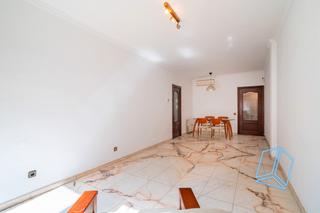 Piso  Carrer de bartolomé esteban murillo. Excelente piso amplio de cuatro habitaciones