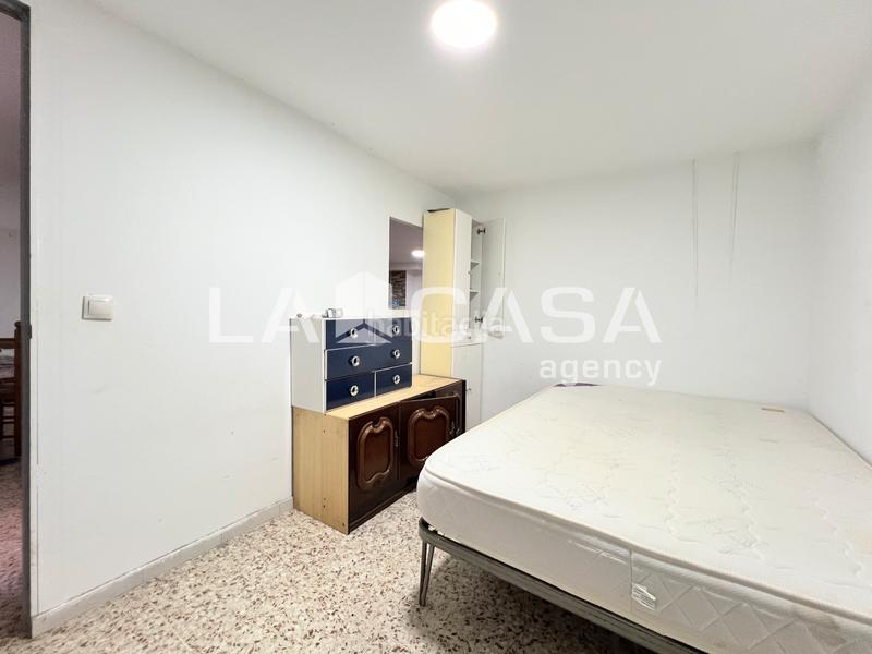 Foto 45868001-35d4-4db2-86d6-cd7b2b96c655. Geschäftsraum in Llefià Badalona