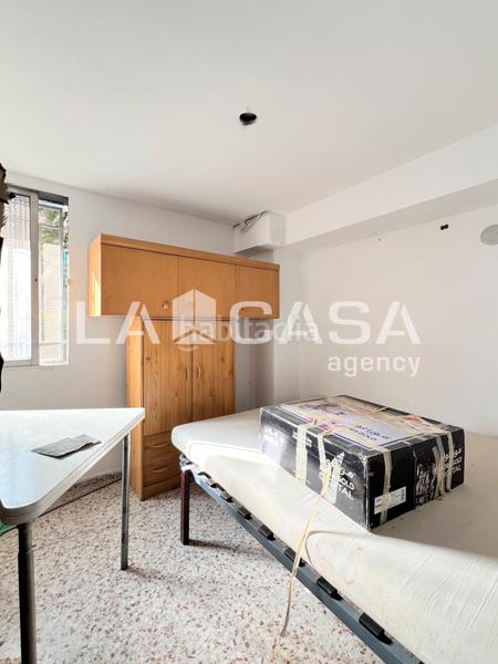 Foto bca97acc-7be2-4012-9124-be14e4952cee. Locale commerciale in Llefià Badalona