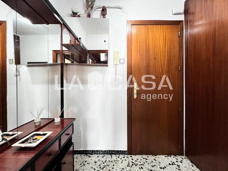 Foto f302420a-b4ca-43f2-a201-97980a3d6e88. Piso excelente piso en el barrio Prosperitat en Prosperitat Barcelona