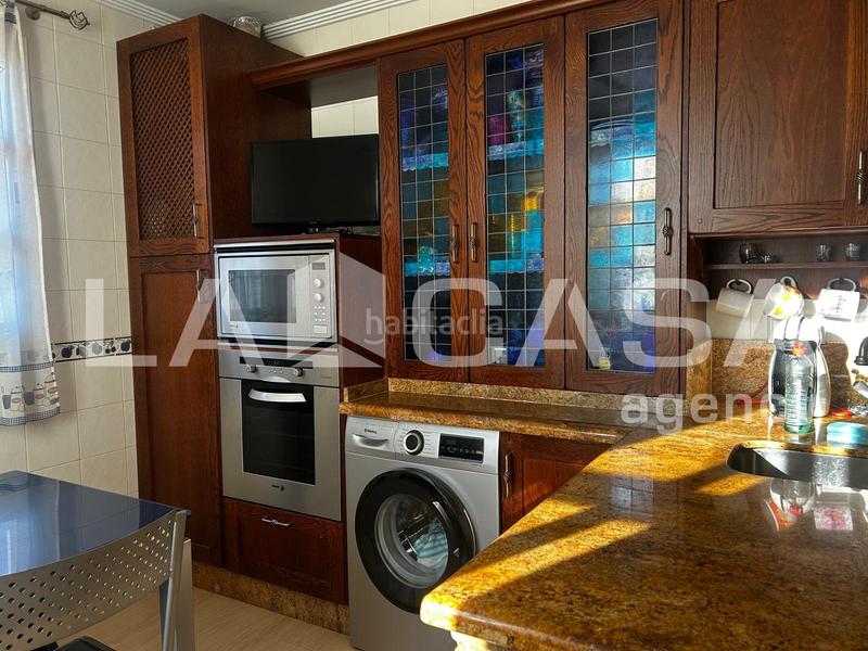 Foto 6bd43c1b-d742-4685-9a49-32d01c9488ef. Maison jumelée avec parking piscine dans Condequinto Montequinto