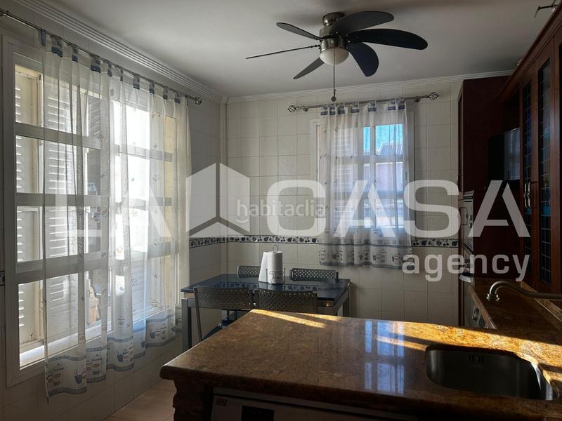 Foto a89b24c0-06d3-46f5-a7b8-5d687cb3d087. Maison jumelée avec parking piscine dans Condequinto Montequinto