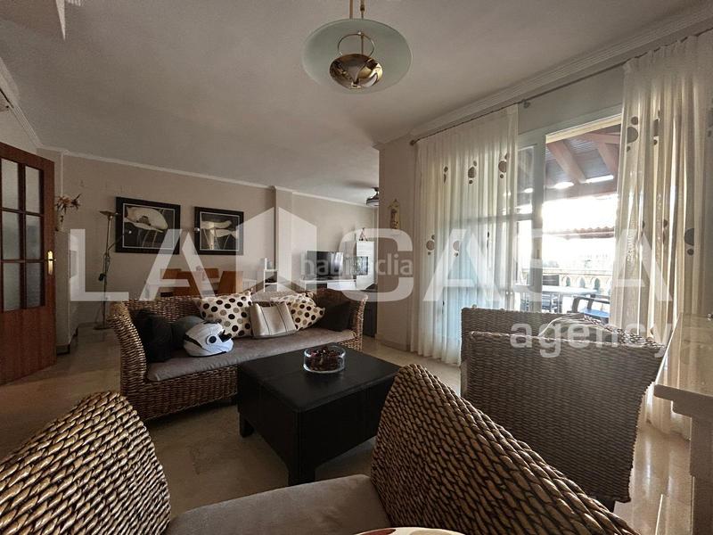 Foto ff18b342-fe4f-4bc3-a0cd-a9b4afa1adbd. Maison jumelée avec parking piscine dans Condequinto Montequinto