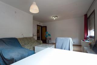 Etagenwohnung  Avenida doctor ramon solanich del. Piso luminoso en finca con ascensor