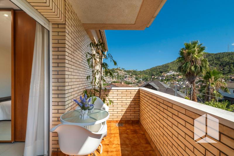 Foto 035c44d2-8799-4ca5-a440-fde215343ef5. Casa amb aparcament piscina a Sant Vicenç dels Horts