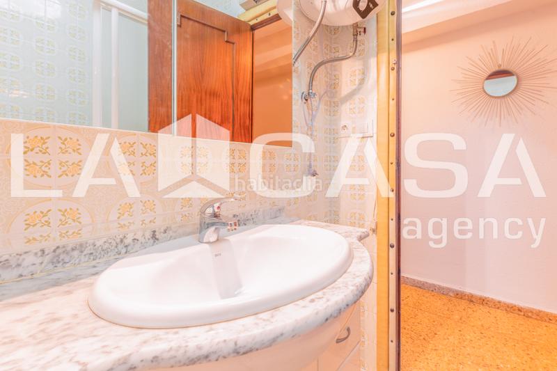 Foto 5cefda3d-1e5d-486c-894b-dc76dcd72436. Piso  muy luminoso en Aiora Valencia