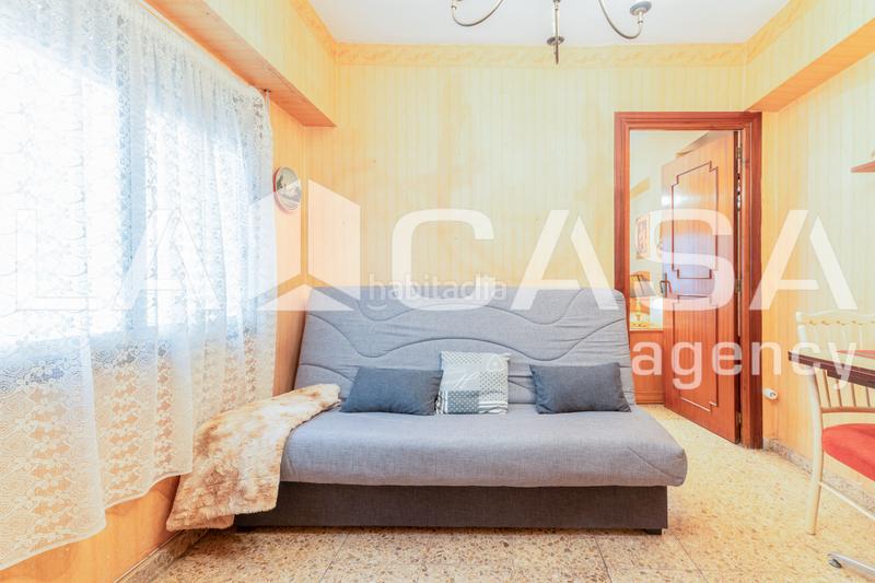 Foto a848c6a1-bc3f-498b-ab22-ed28a1618638. Piso  muy luminoso en Aiora Valencia