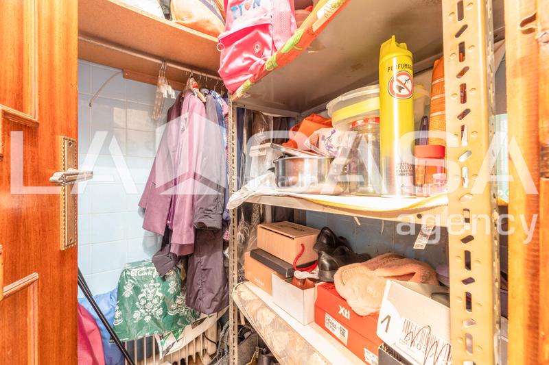 Foto af2eb775-a824-4061-8eca-5234c76cbe5d. Piso  muy luminoso en Aiora Valencia