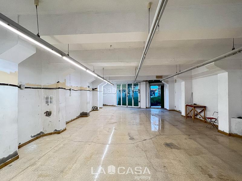 Foto 0920e8a5-1944-430b-a2a9-779343b4f609. Locale commerciale in Les Planes Hospitalet de Llobregat (L´)