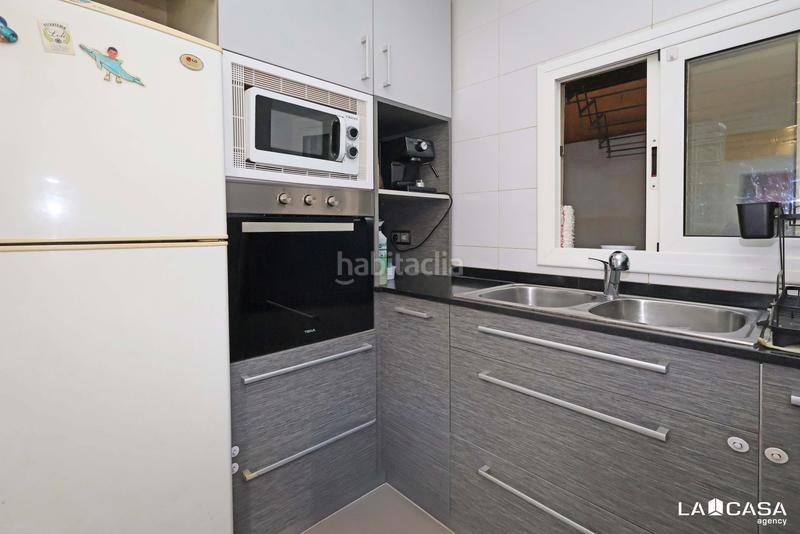 Foto 448c6021-ec63-40a7-9d3d-a653289d02be. Planta baixa a Centre-Can Nadal Sant Feliu de Llobregat