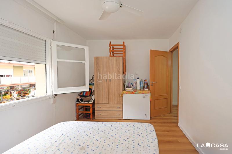 Foto dfc541cf-7964-45d6-971e-a10b71b05c0c. Piso en Can Vidalet Esplugues de Llobregat