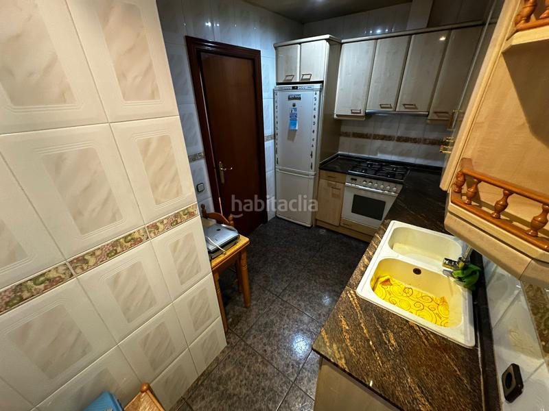 Foto 3da22ec4-60f3-415e-855f-f217b3db443a. Etagenwohnung mit heizung in Sants-Badal Barcelona